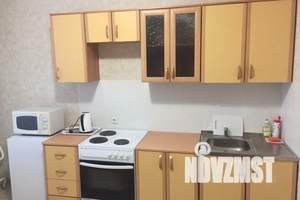1-к квартира, посуточно, 35м2, 8/10 этаж