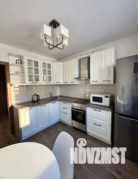 1-к квартира, посуточно, 41м2, 8/10 этаж