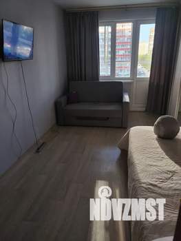 Студия квартира, посуточно, 33м2, 4/18 этаж