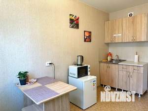 1-к квартира, посуточно, 40м2, 6/25 этаж