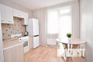 1-к квартира, посуточно, 42м2, 20/25 этаж