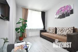 2-к квартира, посуточно, 50м2, 13/24 этаж