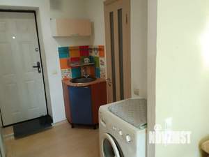 Студия квартира, на длительный срок, 18м2, 5/5 этаж