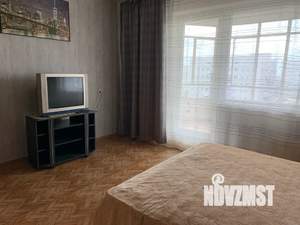 1-к квартира, посуточно, 42м2, 3/10 этаж