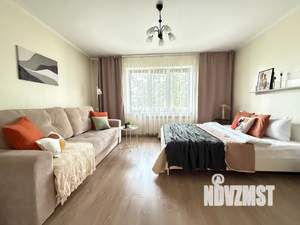 1-к квартира, посуточно, 40м2, 1/8 этаж