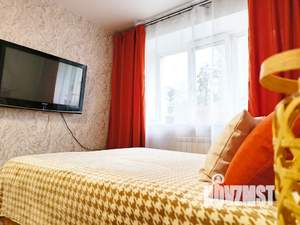 1-к квартира, посуточно, 38м2, 2/4 этаж