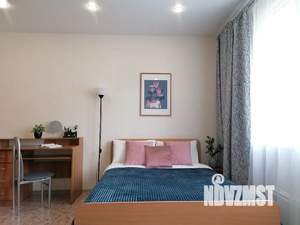 1-к квартира, посуточно, 42м2, 4/10 этаж