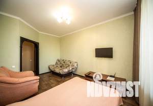 1-к квартира, посуточно, 39м2, 6/16 этаж