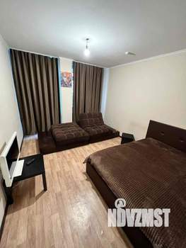 1-к квартира, посуточно, 36м2, 2/10 этаж