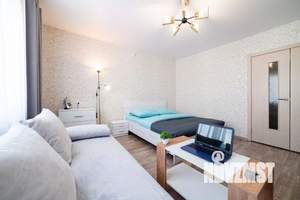 1-к квартира, посуточно, 42м2, 1/1 этаж