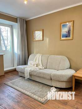 Студия квартира, посуточно, 32м2, 3/5 этаж