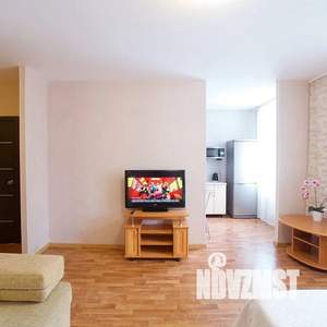 1-к квартира, посуточно, 42м2, 3/10 этаж