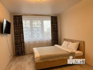 1-к квартира, посуточно, 36м2, 4/25 этаж
