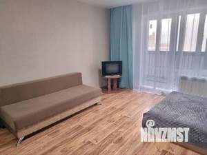 Студия квартира, посуточно, 32м2, 12/17 этаж