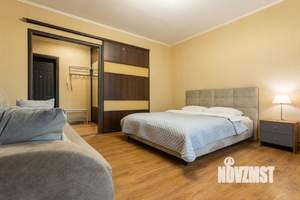 1-к квартира, посуточно, 42м2, 4/10 этаж