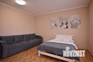 2-к квартира, посуточно, 65м2, 3/17 этаж