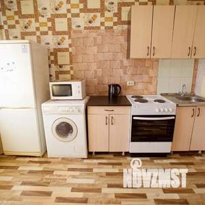 1-к квартира, посуточно, 50м2, 6/10 этаж