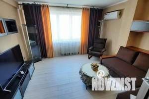 2-к квартира, посуточно, 50м2, 8/17 этаж