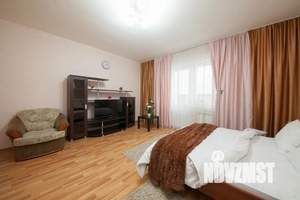 1-к квартира, посуточно, 42м2, 6/10 этаж