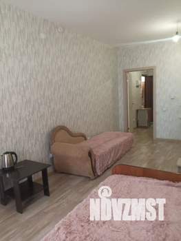 Студия квартира, посуточно, 33м2, 18/25 этаж