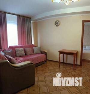 2-к квартира, посуточно, 42м2, 1/1 этаж