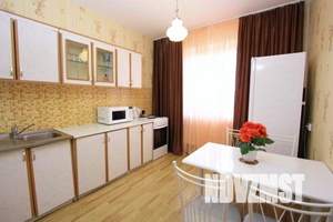 2-к квартира, посуточно, 54м2, 6/10 этаж