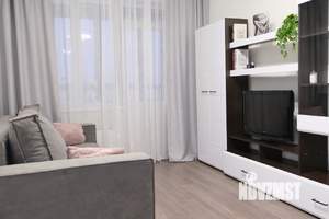 1-к квартира, посуточно, 42м2, 17/24 этаж