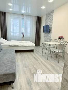 Студия квартира, посуточно, 28м2, 3/17 этаж