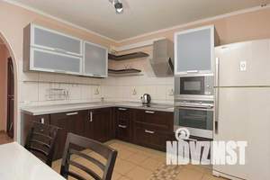 2-к квартира, посуточно, 60м2, 4/10 этаж