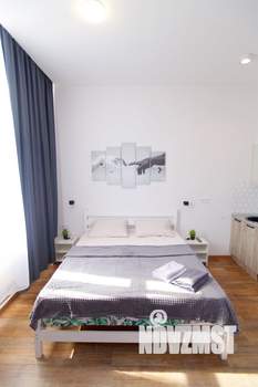 Студия квартира, посуточно, 30м2, 3/11 этаж