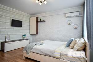 Студия квартира, посуточно, 42м2, 2/17 этаж