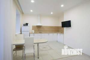 2-к квартира, посуточно, 60м2, 1/1 этаж