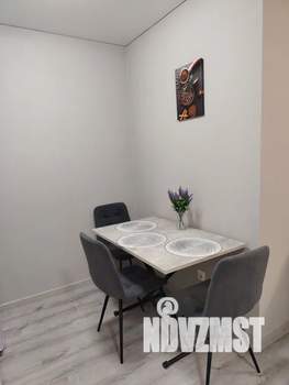 Студия квартира, посуточно, 33м2, 4/18 этаж