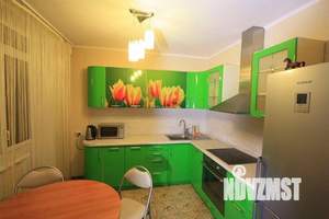 1-к квартира, посуточно, 42м2, 1/1 этаж