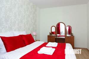 2-к квартира, посуточно, 55м2, 1/1 этаж