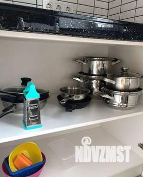 Студия квартира, посуточно, 40м2, 2/4 этаж