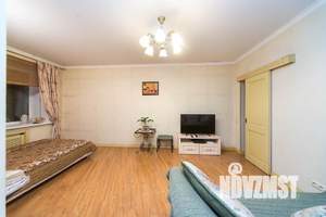 1-к квартира, посуточно, 35м2, 2/5 этаж