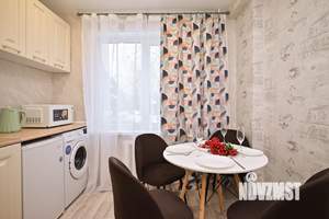 2-к квартира, посуточно, 40м2, 1/9 этаж