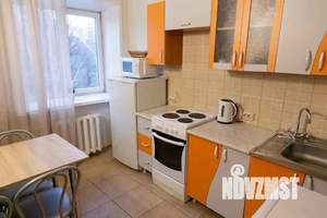 2-к квартира, посуточно, 48м2, 1/1 этаж