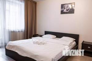 1-к квартира, посуточно, 64м2, 1/1 этаж