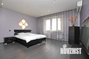 1-к квартира, посуточно, 42м2, 7/10 этаж