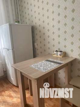 1-к квартира, посуточно, 42м2, 5/10 этаж