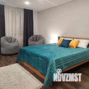 Студия квартира, посуточно, 42м2, 2/5 этаж