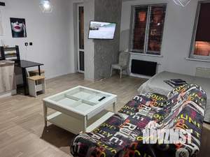 Студия квартира, посуточно, 42м2, 2/8 этаж