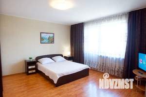 1-к квартира, посуточно, 42м2, 7/10 этаж