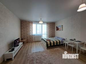 Студия квартира, посуточно, 32м2, 10/25 этаж