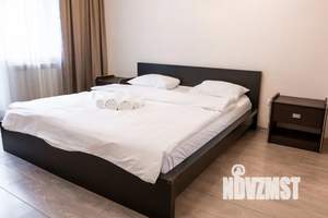 1-к квартира, посуточно, 64м2, 2/9 этаж