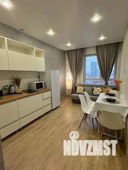 1-к квартира, посуточно, 42м2, 4/19 этаж