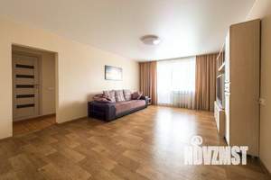 3-к квартира, посуточно, 79м2, 1/1 этаж