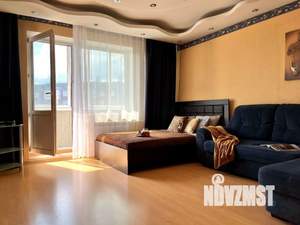 1-к квартира, посуточно, 42м2, 1/1 этаж